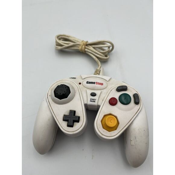 Game Stop G3 Pelican Wired Turbo Controller for Nintendo Game Cube & Wii – White - Picture 5 of 5